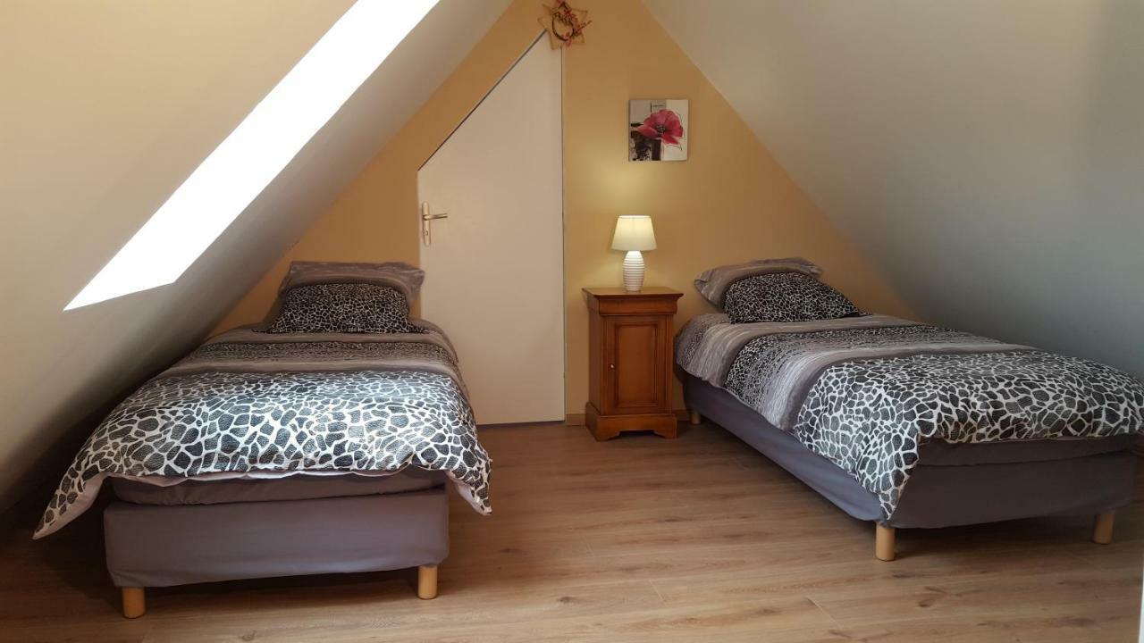Vacation Home On Rue Du Marais 5 Petiville  外观 照片