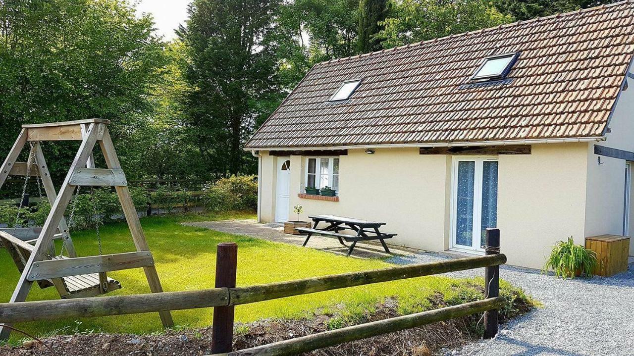 Vacation Home On Rue Du Marais 5 Petiville  外观 照片